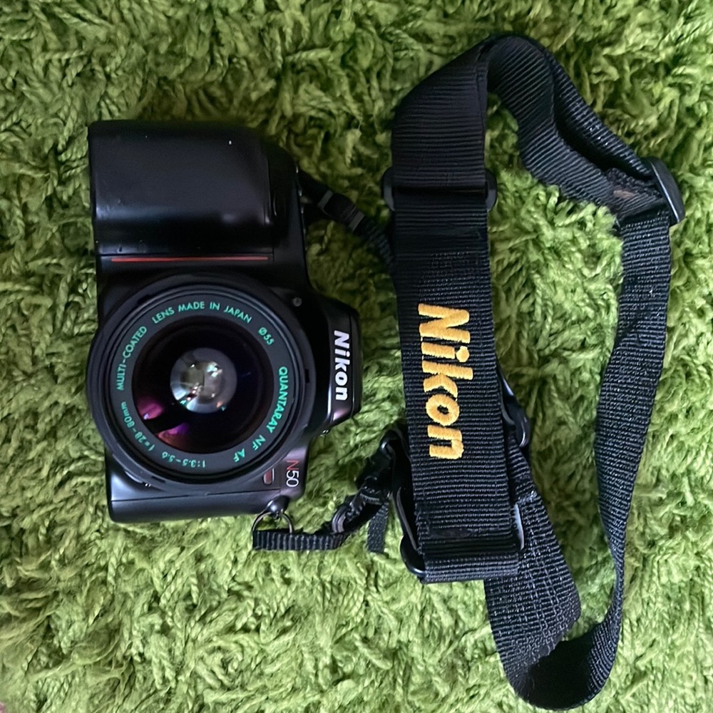 Nikon n50 35mm SLR film camera w/ Quantaray 28-80mm wide-zoom lens